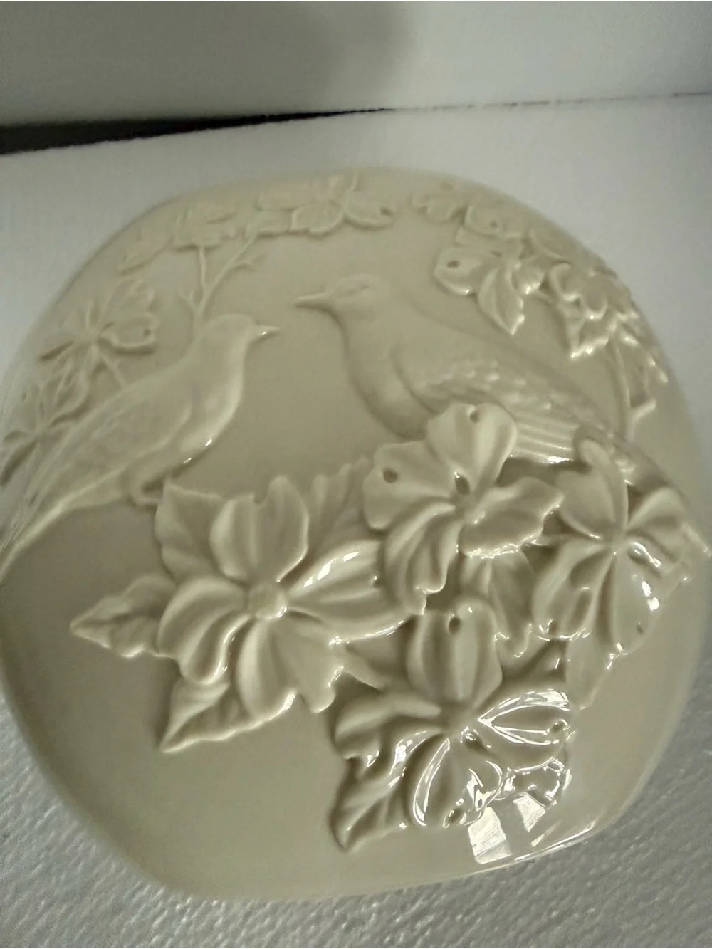 Lenox Vase Four Season Collection Spring Dove and Dogwood Tree Porcelain